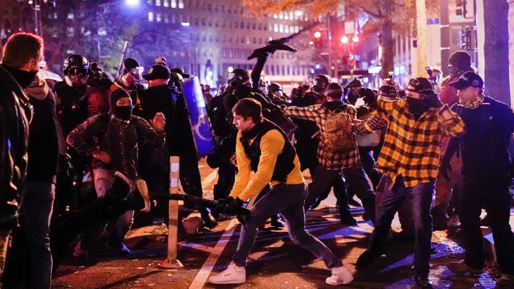 Экскурс в прошлое. Политика. 62. США – Первая кровь пролита…