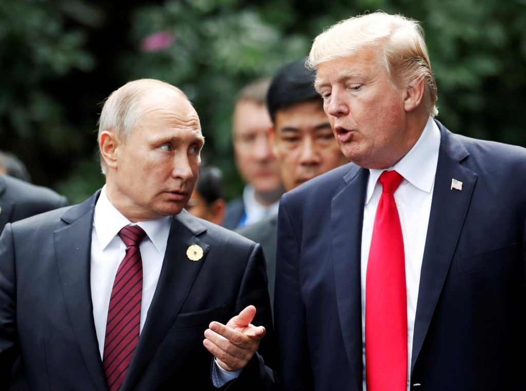 Экскурс в прошлое. Политика. 136. Трамп стал поклонником Путина.
