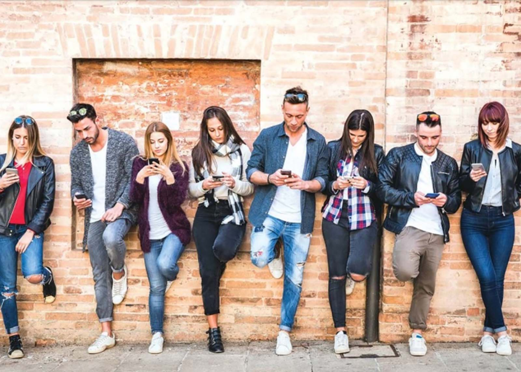 Поколение Z – вирутализация памяти, высокая ценность личного пространства и, конечно, интернет.